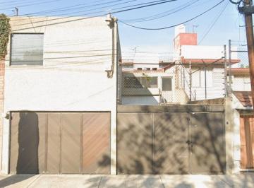 Casa de 3 habitaciones, Coyoacán · Casa en Venta en Campestre Churubusco