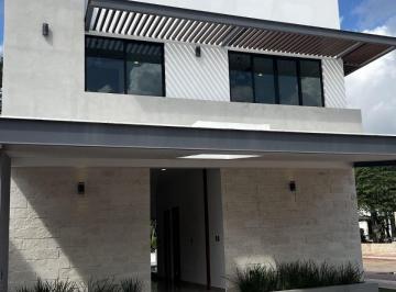 Casa en condominio de 4 habitaciones, Benito Juárez · Casa con 4 Recamaras en Renta en Lagos del Sol