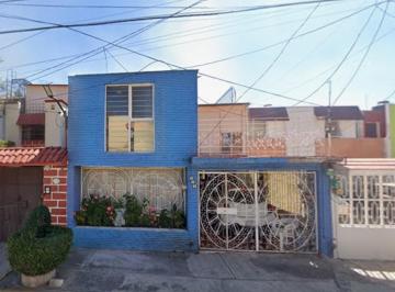 Casa de 3 habitaciones, Tlalnepantla de Baz · Casa en Venta en Valle Dorado