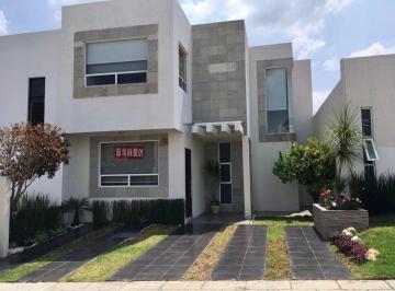Casa de 3 habitaciones, San Andrés Cholula · Casa en Renta en Lomas de Angelopolis en Cascatta.