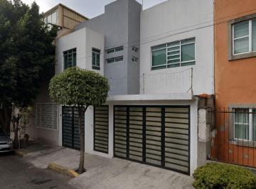 Casa de 4 habitaciones, Gustavo A. Madero · Casa en Venta en Guadalupe Tepeyac
