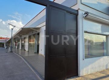 Local comercial · 620m² · 14 Estacionamientos · Plaza Comercial en Venta, Maravillas Jesús María