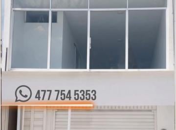 Local comercial · 76m² · 1 Estacionamiento · Local en Héroes de León