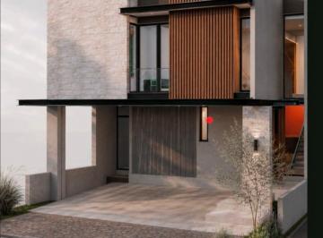 Casa · 287m² · 3 Recámaras · 2 Estacionamientos · Casa en Venta
