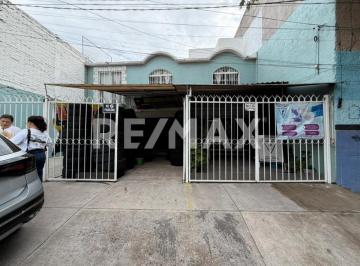 Casa uso de suelo de 1 habitación, Querétaro · Venta de Casa con Dos Locales Incluidos Uso de Suelo Mixto
