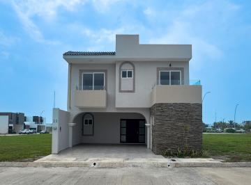 Casa · 227m² · 3 Recámaras · 2 Estacionamientos · Casa Nueva en Punto Lomas en Venta