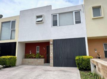 Casa de 3 habitaciones, Querétaro · Casa en Venta en Virrey de Aragón, Lomas del Marqués, Querétaro