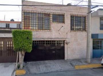 Casa de 5 habitaciones, Tlalnepantla de Baz · Casa en Venta en Prado Vallejo