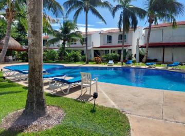 Casa de 3 habitaciones, Solidaridad · Playacar, Zona Hotelera, Frente Al Hotel Iberostar, 3 Habitaciones, Sin Muebles
