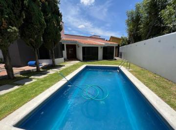 Casa · 250m² · 3 Recámaras · 2 Estacionamientos · Casa en Renta en Fraccionamiento Villa Zavaleta, Zona Zavaleta