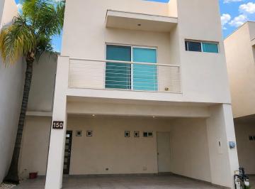 Casa de 3 habitaciones, Monterrey · Casa en Renta en Carretera Nacional
