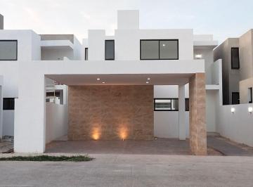 Casa · 248m² · 3 Recámaras · 2 Estacionamientos · Casa en Conkal