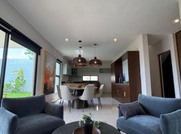 Casa · 180m² · 3 Recámaras · 2 Estacionamientos · Casa en Venta en Conkal, Conkal Yucatán