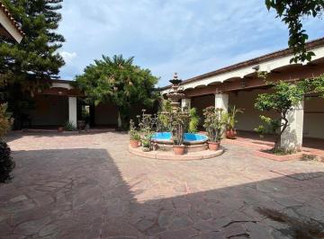 Casa · 1000m² · 7 Recámaras · 15 Estacionamientos · Casa - Hacienda en Venta en El Centro de Tequila Jalisco