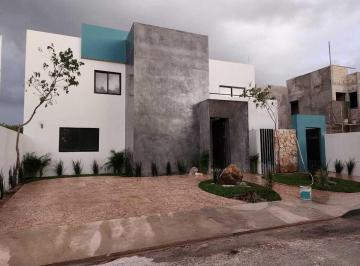Casa · 205m² · 3 Recámaras · 2 Estacionamientos · Casa en Venta en Conkal, Conkal Yucatán