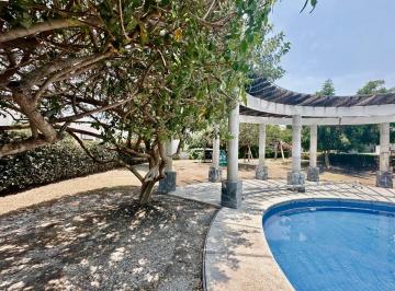 Casa de 3 habitaciones, Corregidora · Casa en Venta en Balvanera Polo & Country Club