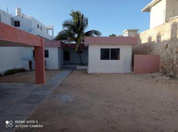 Casa de 4 habitaciones, Progreso · Casa Amueblada 4 Recamaras con Pisina a Orilla de Playa Progrero