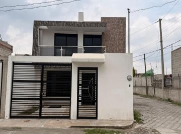 Casa de 4 habitaciones, La Magdalena Tlaltelulco · Casa Semi - Residencial