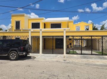 Casa de 4 habitaciones, Mérida · Renta Casa de Gran Tamaño Sobre Zona Montejo | Espacios Versátiles Para Hogar U Oficina