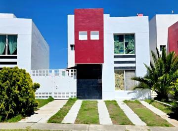 Casa · 106m² · 3 Recámaras · 1 Estacionamiento · Casa en Renta - Residencial Banús