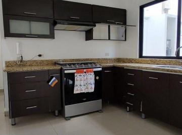 Casa de 2 habitaciones, Mérida · Casa en Col. Maya de 2 Recámaras, Al Norte de Mérida