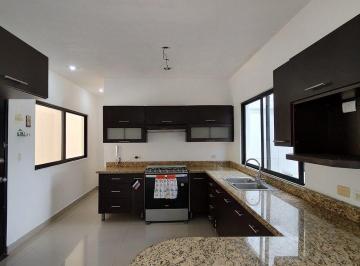 Casa de 2 habitaciones, Mérida · Casa en Col. Maya de 2 Recámaras, Al Norte de Mérida