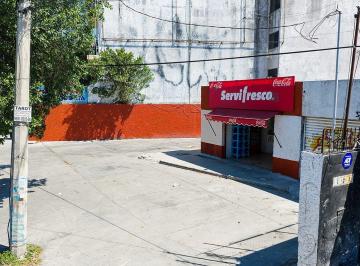42e0d1ec86af281b6cd188a1e48554700f2346810b076d6e8f60b597ce57ff8c · Local Comercial en Venta Sobre Av Kabah Cancun