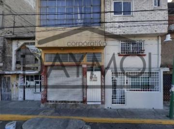 Bodega comercial de 4 habitaciones, Iztapalapa · Bodega en Manzana 83 Lote 24 Colonia Juan Escutia, Delegacion Iztapalapa, Distrito Federal.