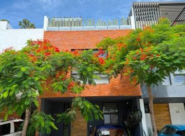 Casa en condominio · 159m² · 3 Recámaras · 2 Estacionamientos · Casa en Venta en Altavista Residencial