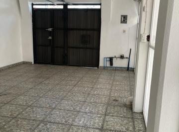 estacionamiento · Departamento de 2 Plantas, Estacionamiento Propio, Roof Garden