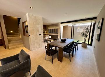 Casa de 3 habitaciones, El Marqués · Casa Amueblada en Renta - Villa Carriedo Residencial