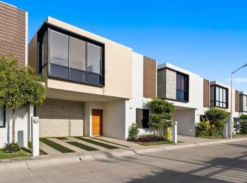 84b2124e8f5a942fa3ab1597e59923c124b8701acbb2f7beafda6b79a8882265 · Casa en Venta Cerca de Vidanta Nuevo Vallarta | Vilanova Residencial