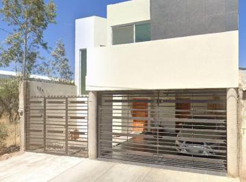 Casa de 3 habitaciones, Durango · Casa de 200 m² con 3 Recámaras en Renta en Fraccionamiento Español, Durango