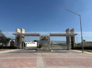 Terreno / Lote · 240m² · Terreno / Lote en Venta en Villas Coloniales