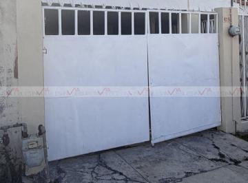 Terreno comercial · 35m² · 1 Recámara · 2 Estacionamientos · Terreno Comercial en Renta en Pío X