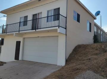 Casa · 180m² · 4 Recámaras · 1 Estacionamiento · Excelente Propiedad en Venta con Motorhome Equipado y Amplio Estacionamiento - (4)