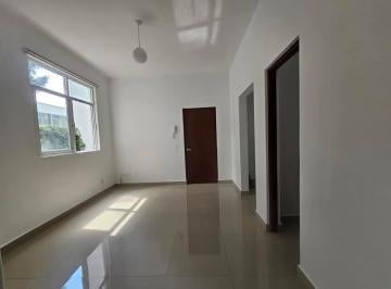 Departamento de 2 habitaciones, Cuauhtémoc · Departamento de Techos Altos a Unas Calles de Reforma