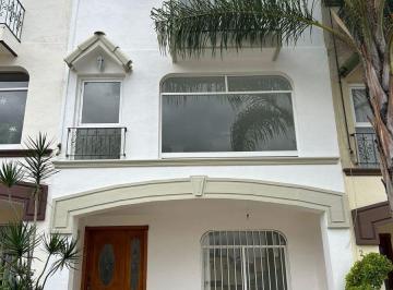 Casa de 3 habitaciones, Morelia · Casa en Venta Ocolusen Fracc. Privado