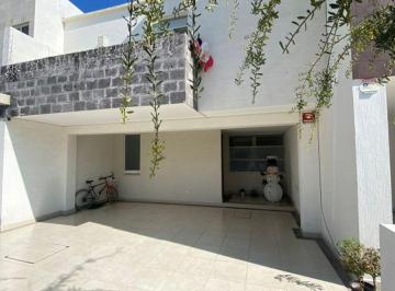 Casa de 3 habitaciones, León · Casa en Venta en Danubio Azul Zona Norte
