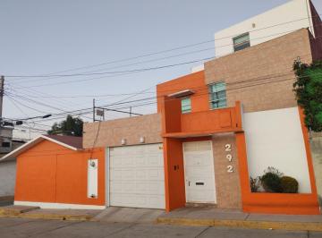 Casa de 3 habitaciones, Mineral de la Reforma · Casa de 191 m² con 3 Recámaras en Venta en Col Portezuelo