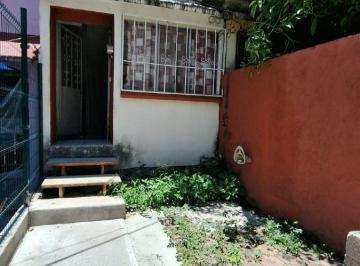 Casa de 3 habitaciones, Jiutepec · Casa en Venta en Unidad El Texcal Frente a La Upemor Jiutepec Economica