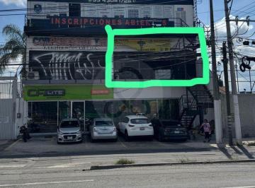 Local comercial · 60m² · 1 estacionamiento · Local en Renta en Zapopan