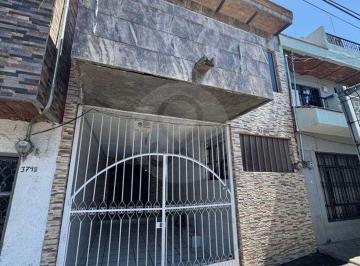 Casa · 257m² · 3 recámaras · 1 estacionamiento · Casa en Venta en Heliodoro Hernandez Loza