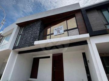 Casa · 160m² · 4 recámaras · 2 estacionamientos · Casa en Renta en Unión de San Antonio
