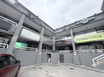 Local comercial · 46m² · 2 Recámaras · 9 Estacionamientos · Local Comercial en Renta en Fatima