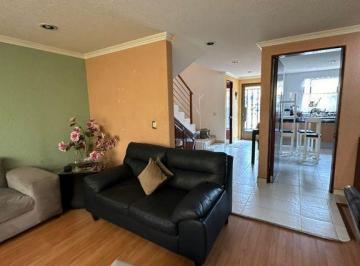 Casa en condominio · 134m² · 4 Recámaras · 2 Estacionamientos · Venta de Casa