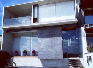 Casa · 500m² · 3 Recámaras · 3 Estacionamientos · Casa en Venta. Maravillosa Residencia con Tecnologia Inteligente