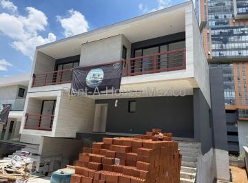 Casa de 4 habitaciones, Huixquilucan · Casa en Venta en Huixquilucan, Bosque Real Cmb 26 - 3309.