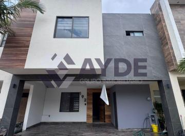 Casa de 3 habitaciones, Zapopan · Casa en Renta en Altavista Residencial Int. 192