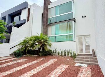 Casa de 3 habitaciones, León · Casa en Venta en Lomas de Gran Jardín
